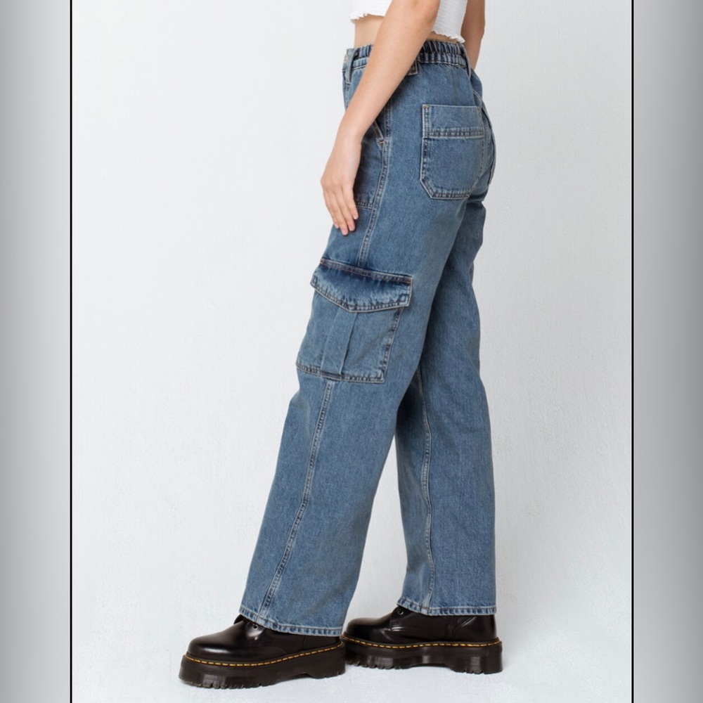 Urban Outfitters elastic skate jeans